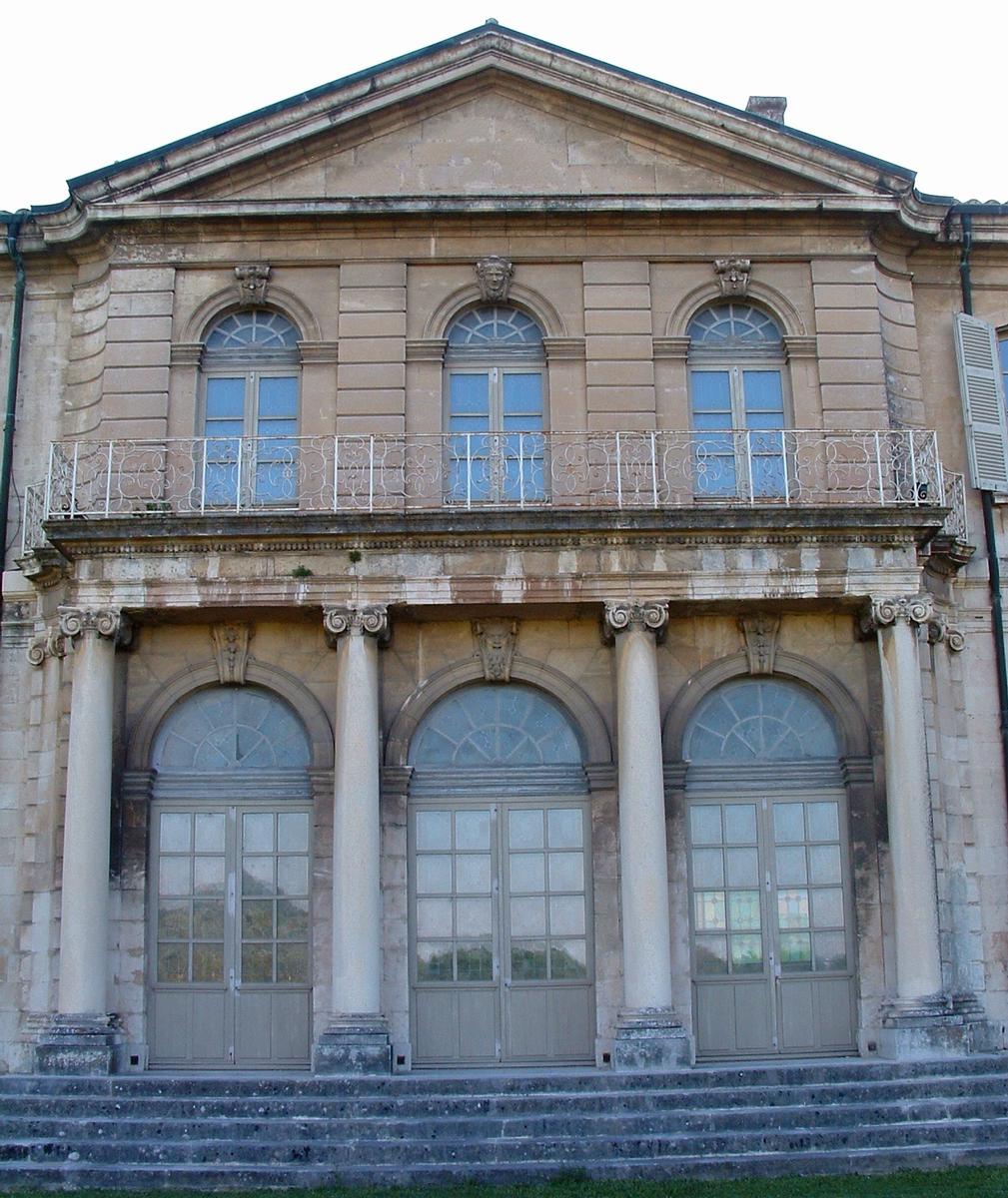 Viviers - Hôtel de ville - Façade côté jardin - Pavillon central 