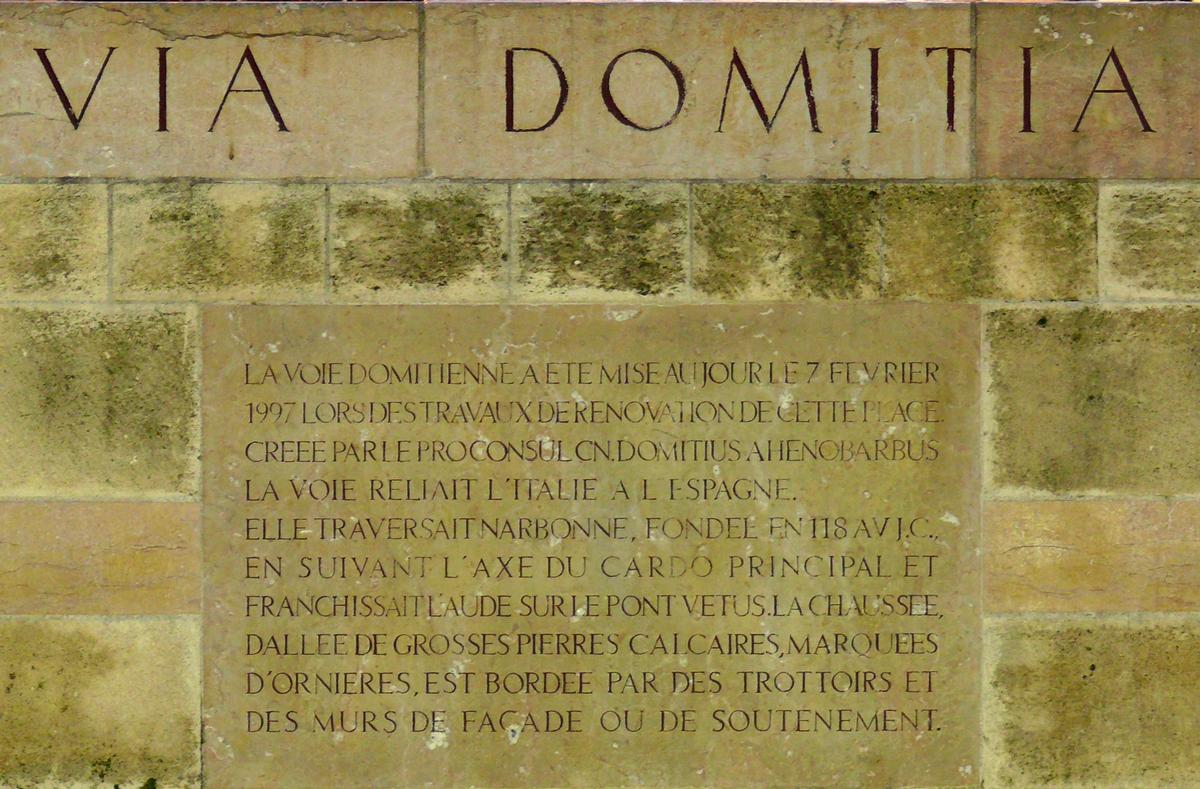 Via Domitia à Narbonne, devant le palais des Archevêques - Panneau d'information 