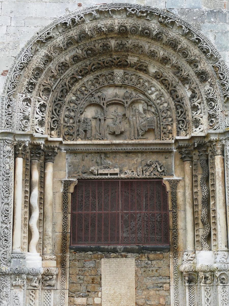 Avallon - Collégiale Saint-Lazare - Portail latéral sud 