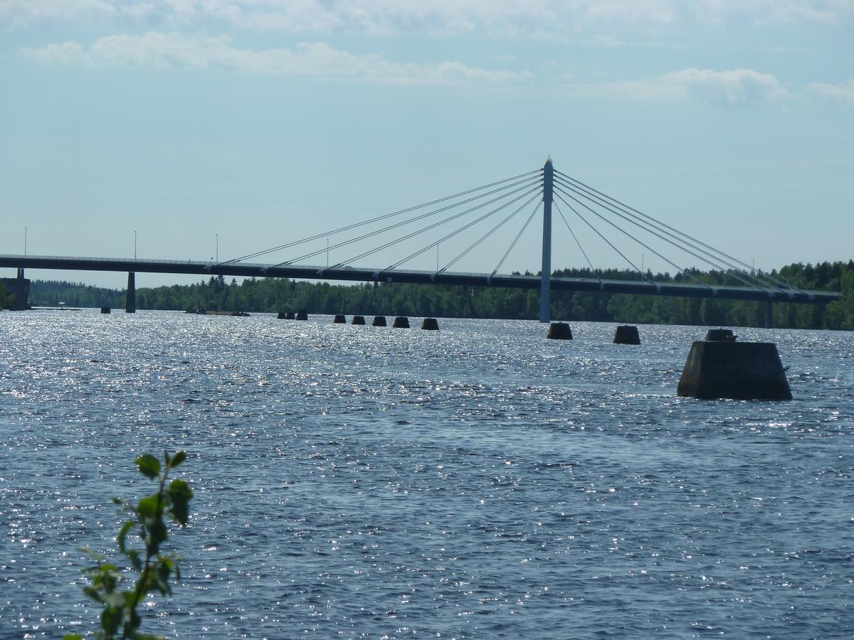 Kolbäck Bridge 