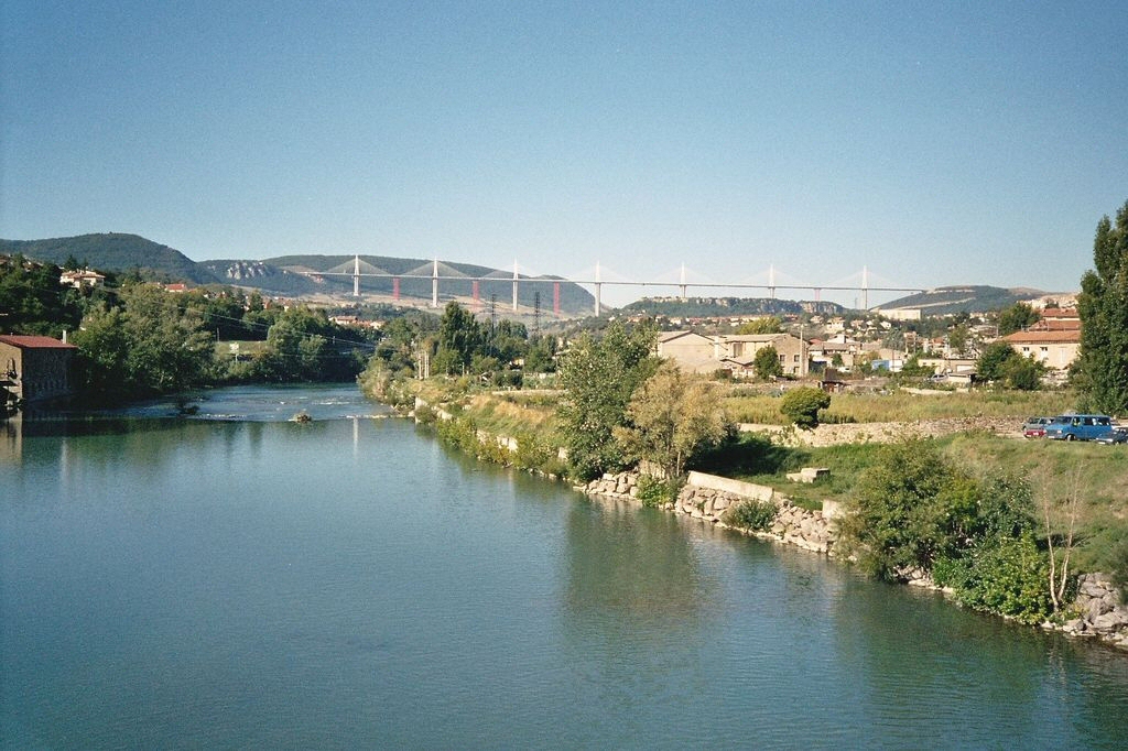 Viaduc de MillauViaduc vu du pont Lerouge 