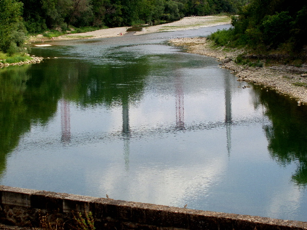 Millau ViaductReflection in the Tarn 