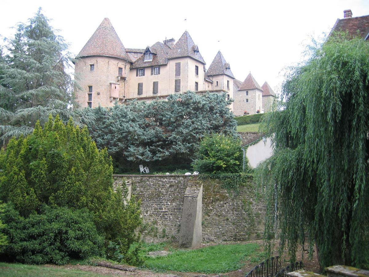 Château de Couches ou Château Marguerite de Bourgogne (Bourgogne) 