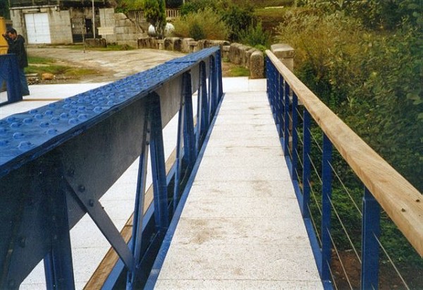 Tripesbrücke in Tui 