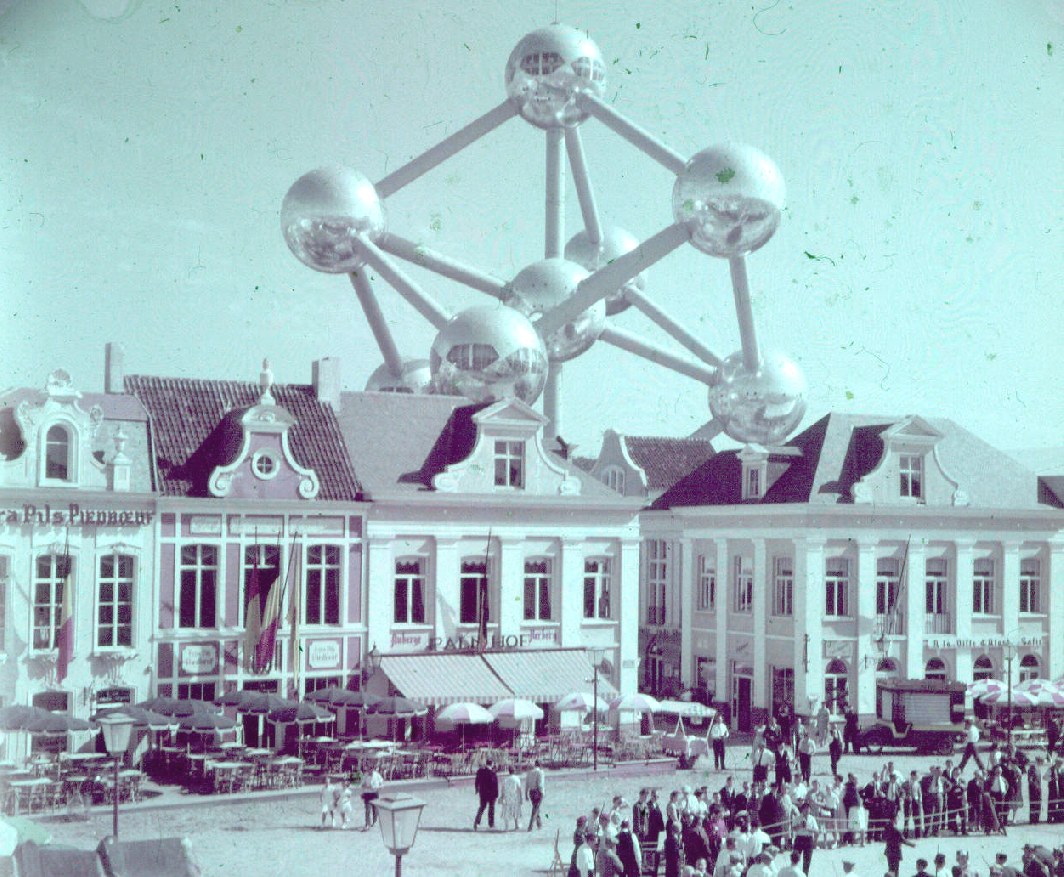 The Atomium, the centrepiece of the World Exposition of 1958 in Brussels 