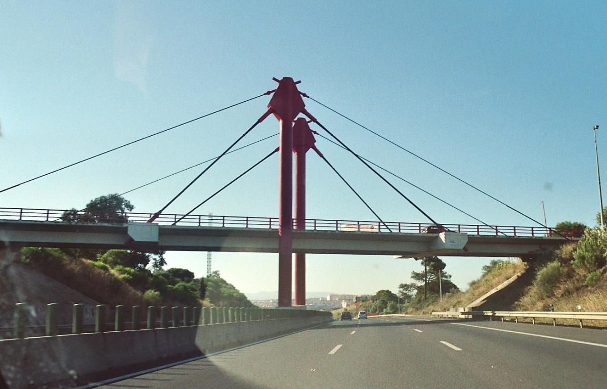 Pont sur l'autoroute A2 (Lisbonne-Faro) à Almada, au sud du Tage 