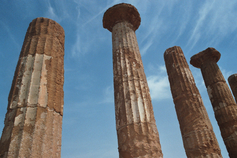 Les ruines du temple d'Héraclès, à Agrigente 