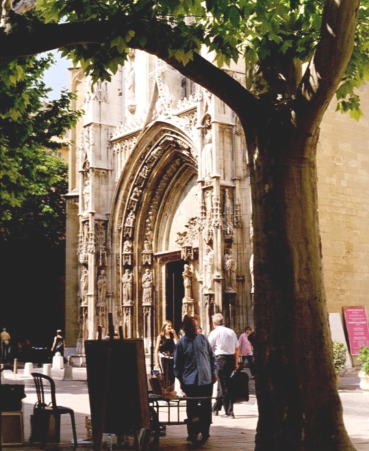 Le portail gothique de la cathédrale d'Aix-en-Provence 