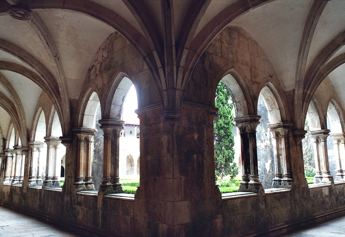 Le cloître (gothique) de D. Afonso V du monastère de Batalha, dédié à la Vierge 