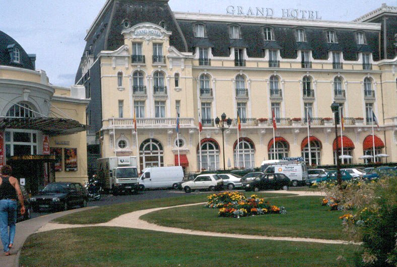 Le Grand Hôtel de Cabourg (Calvados): la façade côté ville 