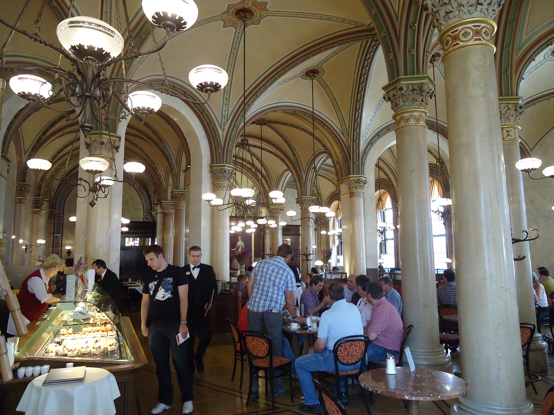 Le Café Central occupe le rez-de-chaussée du palais Ferstel, sur la Herrengasse (Vienne) 