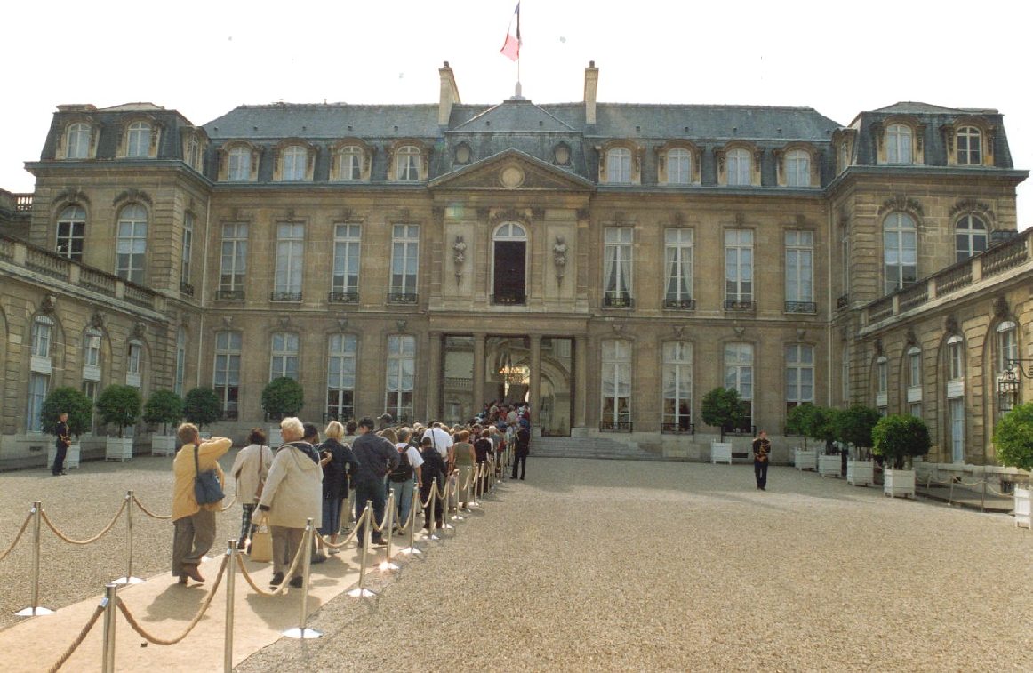 La façade du palais de l'Elysée (Paris 8e arrond.) 