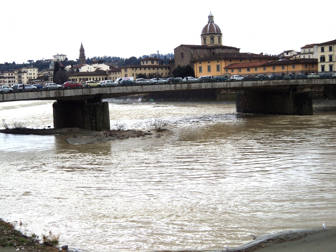 Le pont Amerigo Vespucci, à Florence 