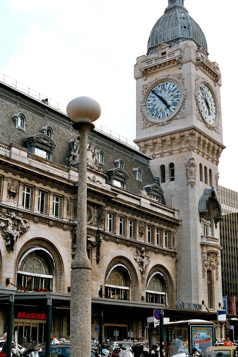 La gare de Lyon. La tour de la façade principale 