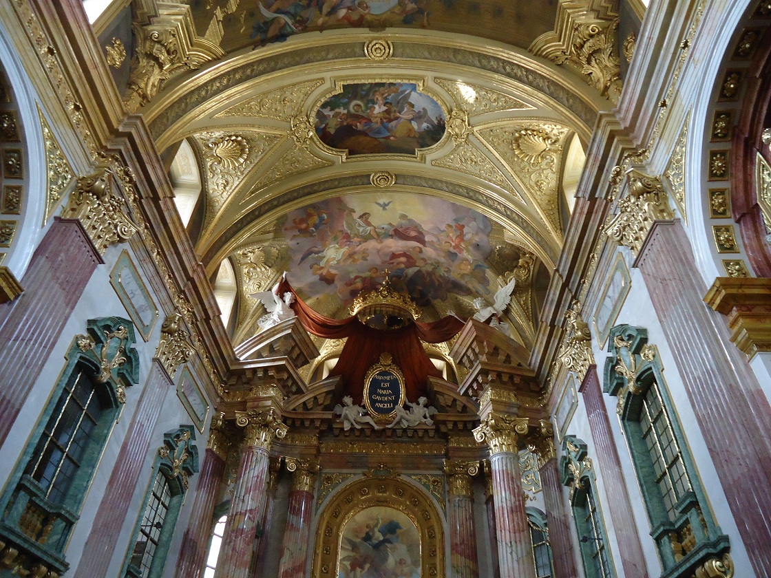 L'intérieur de la Jesuitenkirche à Vienne 