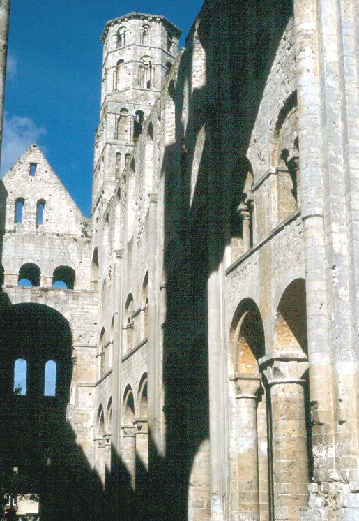 Ruinen der Abtei von Jumièges 