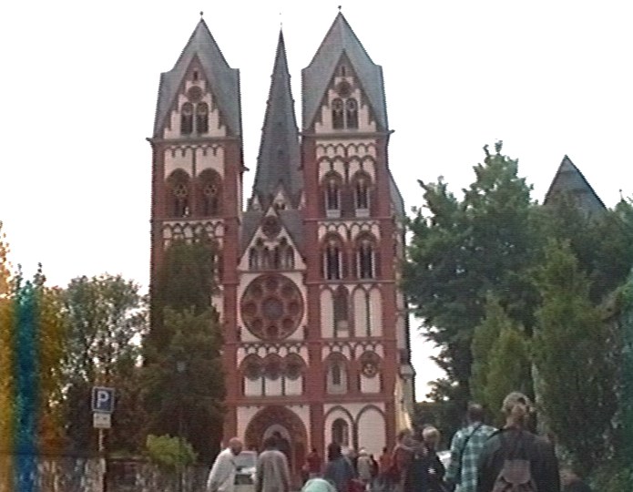 La façade du Dom (cathédrale) romane de Limburg an der Lahn (Hesse) 
