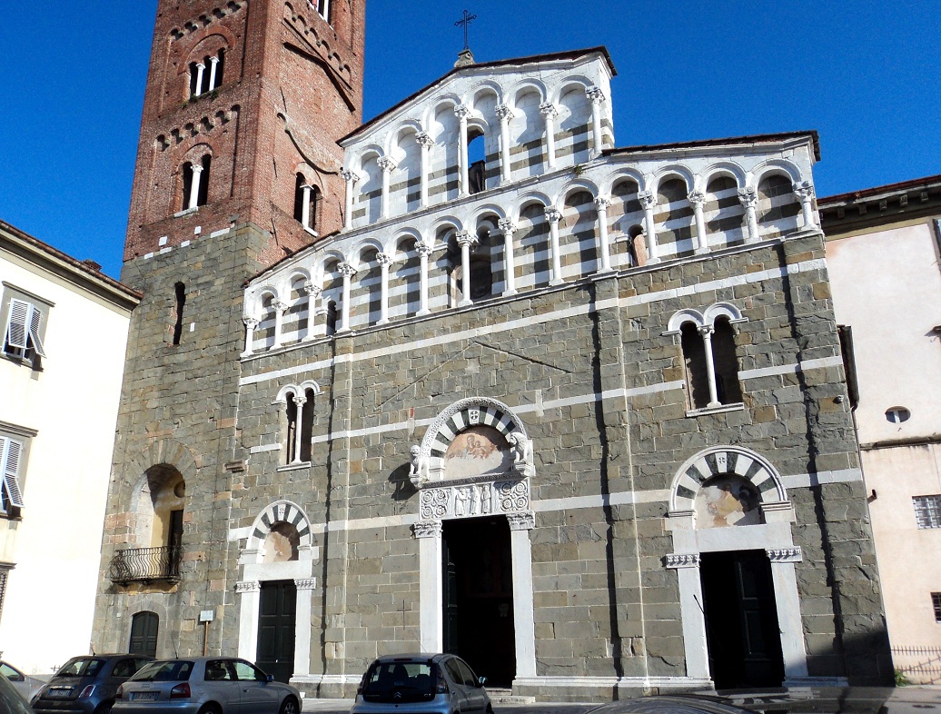 L'église San Pietro Somaldi, de style romano-pisan, à Lucca (Toscane) 