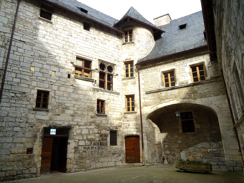 Le palais de la Raymondie, à Martel (Lot) 