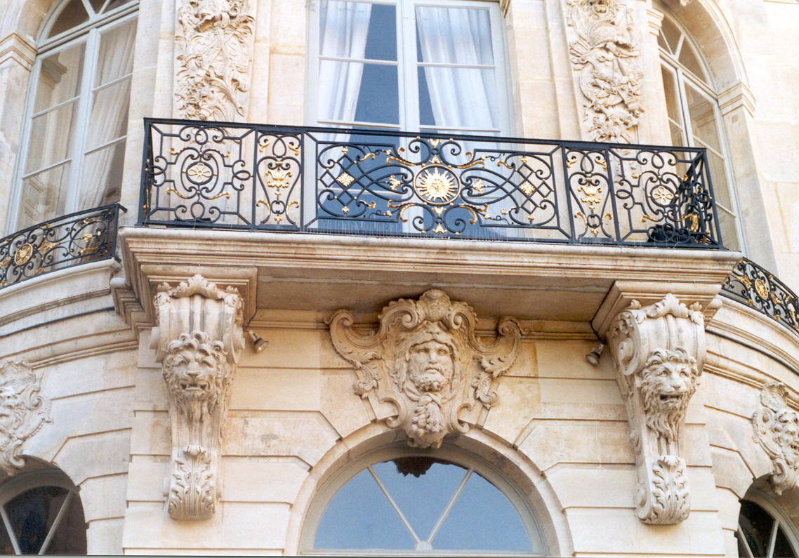 Détail de la façade arrière de l'hôtel de Matignon (Paris 7e) 