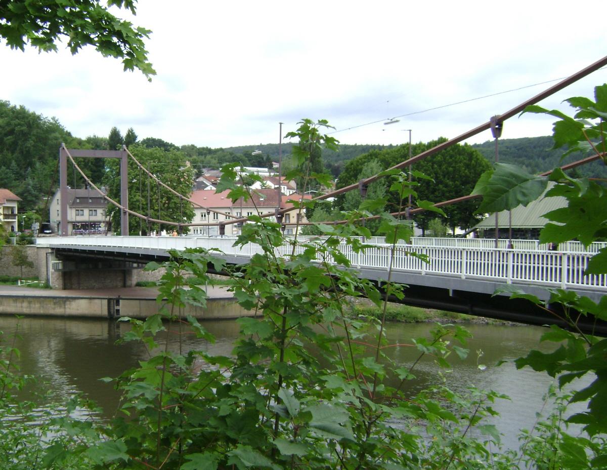 Le pont routier de Mettlach, sur la Sarre (LK Merzig-Wadern) 