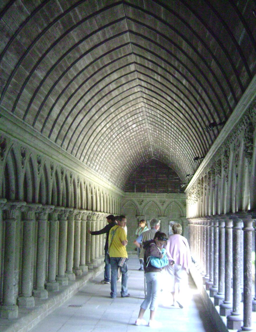 Le cloître (gothique) le l'abbaye du Mont-saint-Michel 