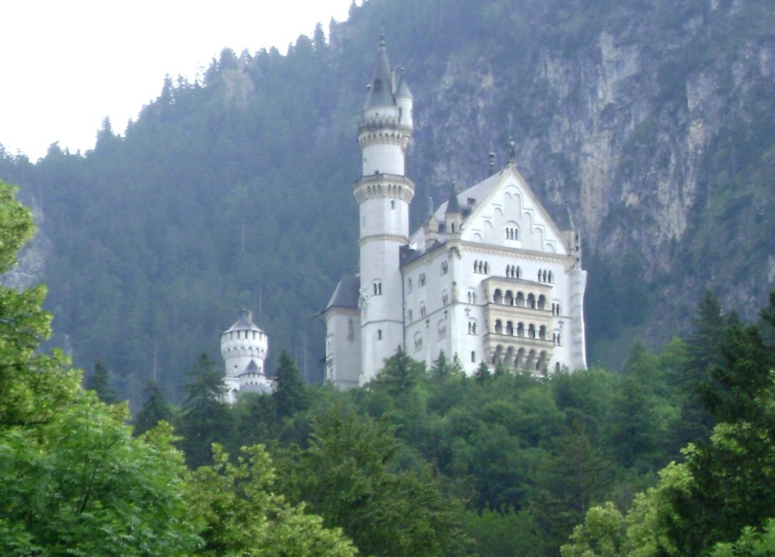 Le château de Neuschwanstein, voulu par Louis II de Bavière, près de Schwaangau 