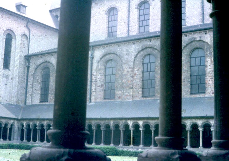 Kloster Sainte-Gertrude, Nivelles 