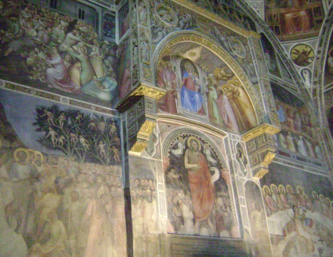 Les murs et la coupole du baptistère de Padoue sont recouverts de fresques d'élèves de l'école de Giotto (14e siècle) 