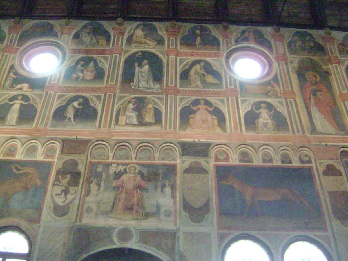 Fiche média no. 150409 Giovanni degli Eremitani inventa une couverture en carène de navire pour la voûte du Palazzo della Ragione à Padoue (1306-1309), mais après l'incendie de 1420, l'architecte Bartolomeo Rizzo refit la même voûte à carène, lambrissée à l'extérieur de plaques de plombs, et les fresques des murs furent refaites par Nicolo Miretto et Stefano da Ferrara dans le style de Giotto, auteur des fresques originelles