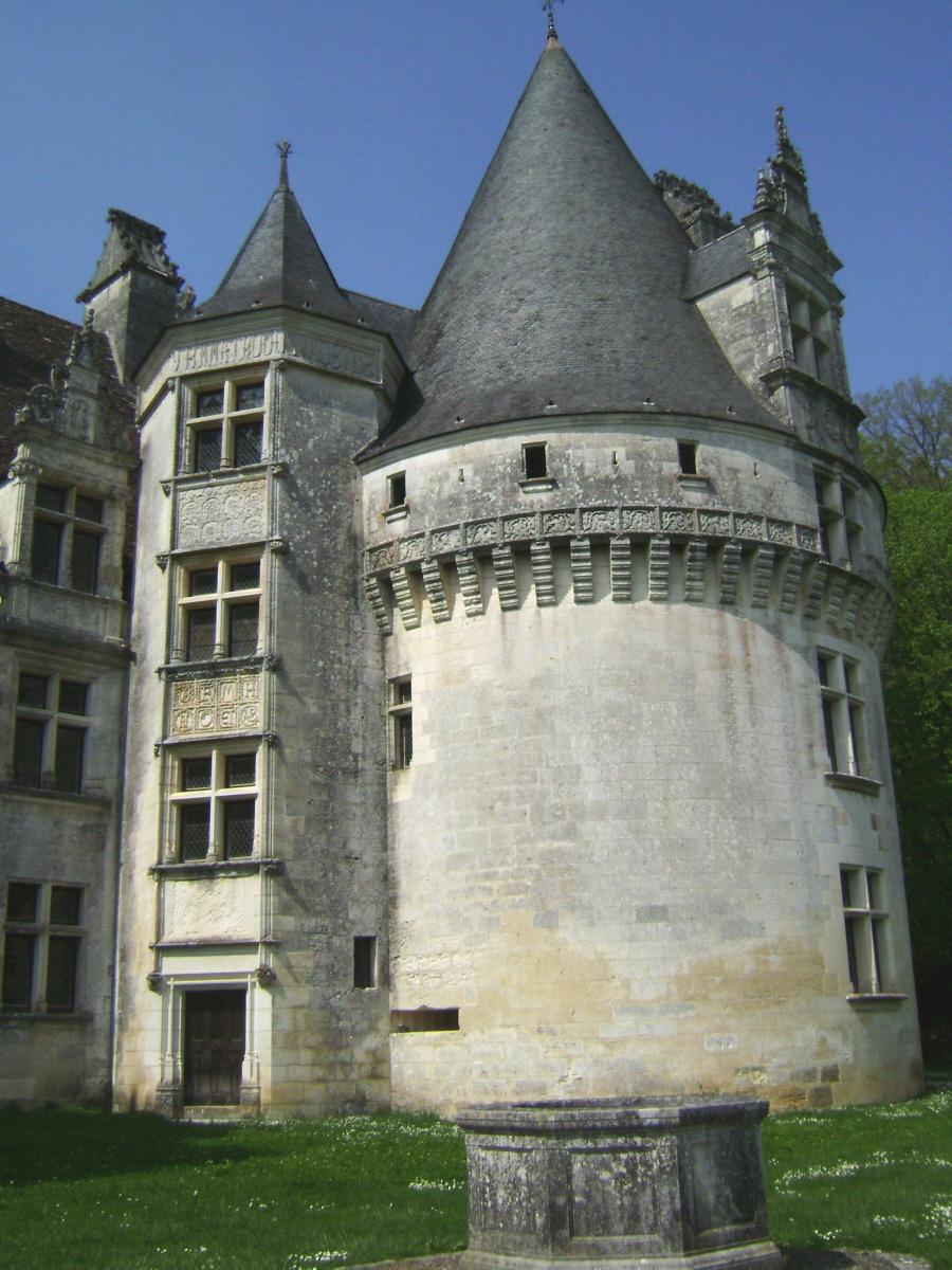 Puyguilhem Castle 
