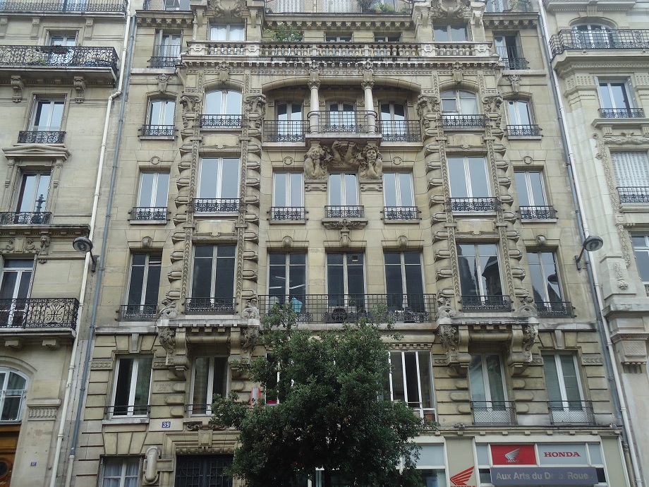 L'immeuble 39 rue Réaumur, face au Conservatoire des Arts et Métiers 