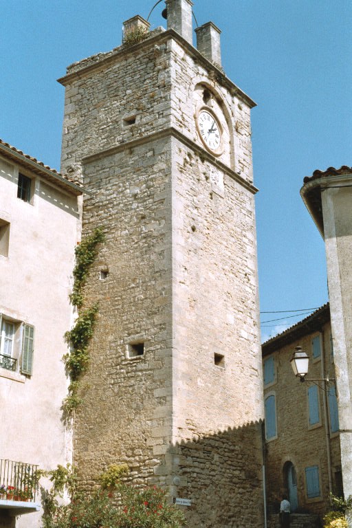 Le beffroi de Saignon, dans le Luberon (Vaucluse) 
