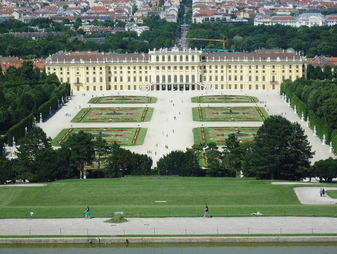 Schönbrunn Castle 