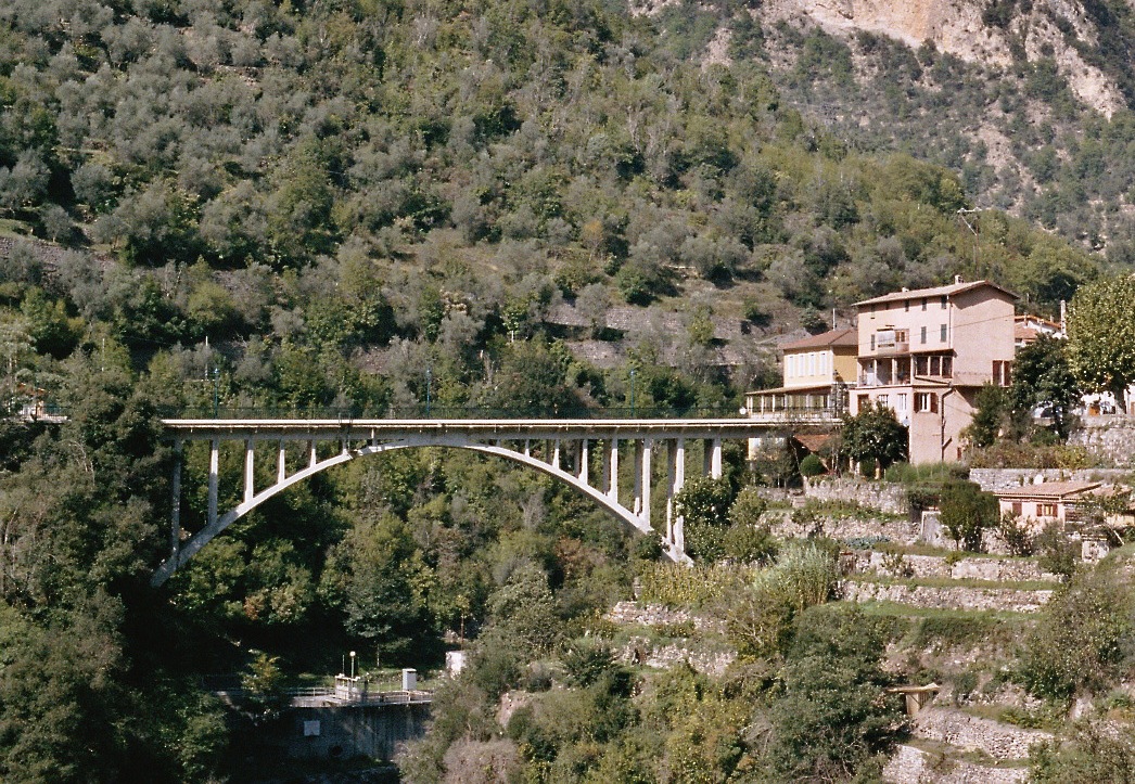 Brücke in Saint-Jean-la-Rivière 