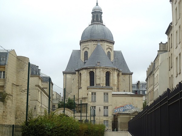 Le chevet de l'église Saint-Paul, rue St-Antoine (Paris 4e) 
