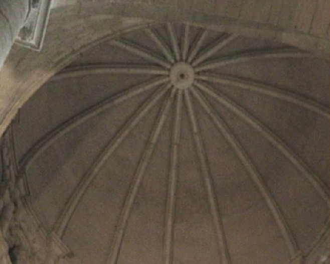 La coupole gothique de la collégiale Santa Maria la Mayor de Toro (1160) 