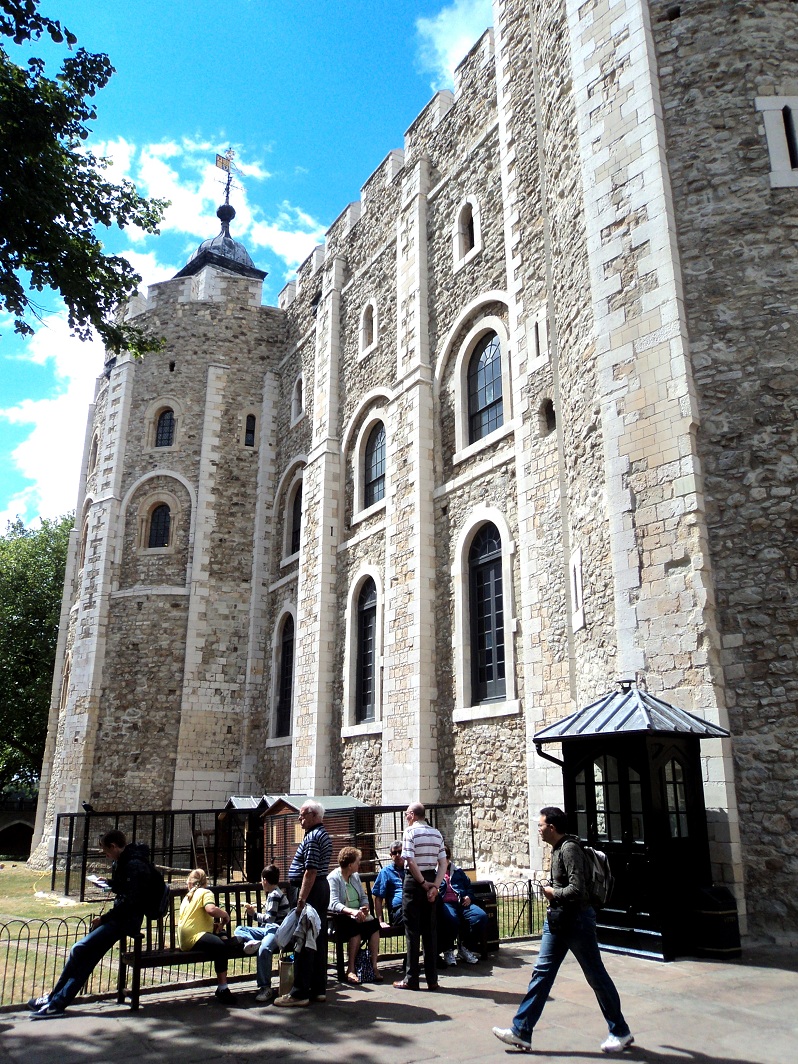 La tour blanche est la plus ancienne construction (11e siècle) de la tour de Londres 