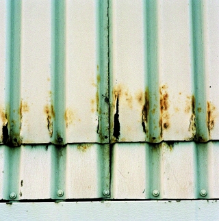 Fassadendetail – vor der Sanierung 