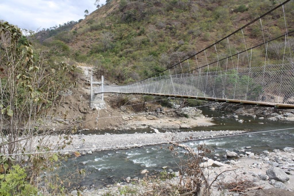 Santa Elena Trail Bridge (Quiché, 2013) | Structurae