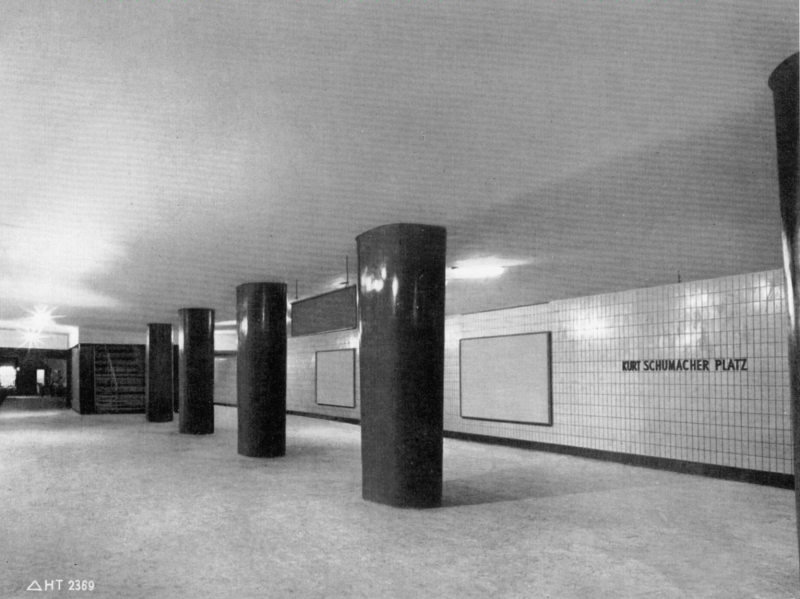 Station de métro Kurt-Schumacher-Platz 