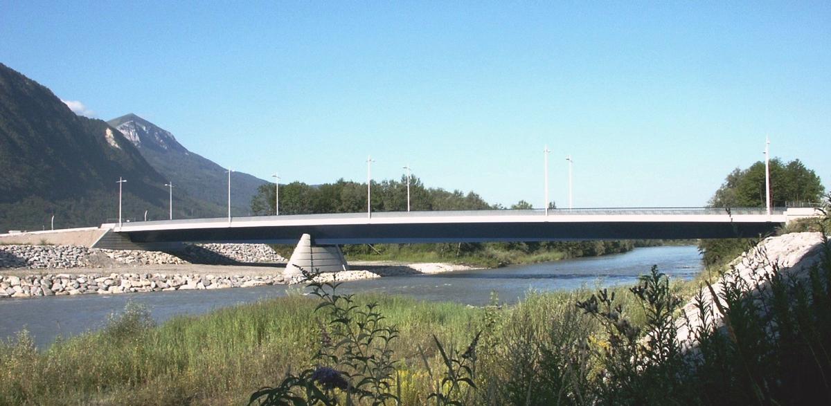 Pont amont de Bonneville (2004) - Ensemble du pont au-dessus de l'Arve 
