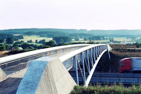 Oberkonnersreuth foot and cycle bridge 