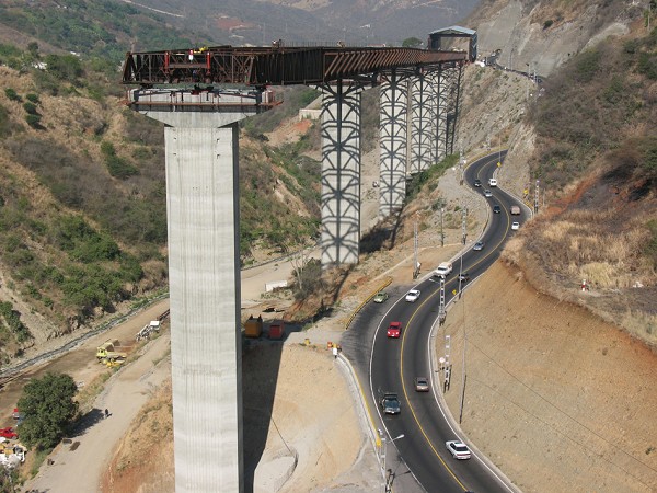 Viaducto Alterno Caracas-La Guaira 