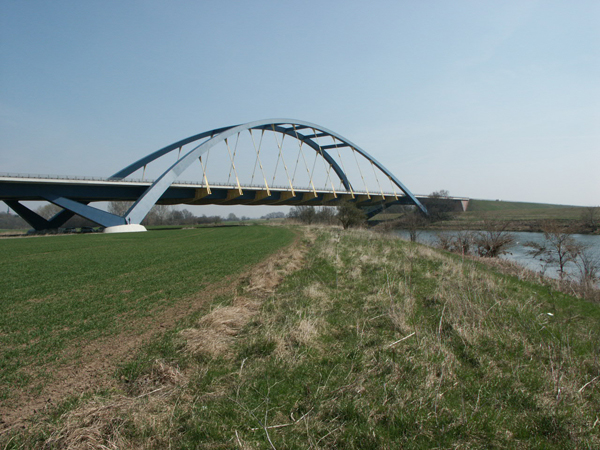 Saalebrücke Beesedau 