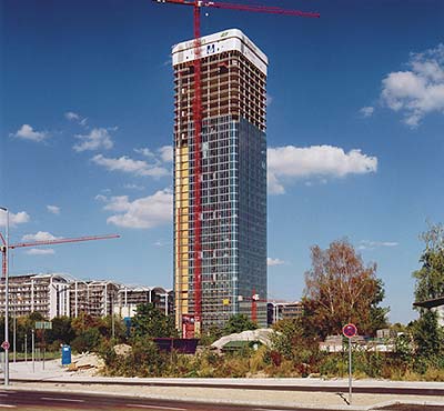Uptown München New construction highlight in the Bavarian state capital: the 146 m high, 37-storey 
Uptown high-rise is the highest office building in Bavaria