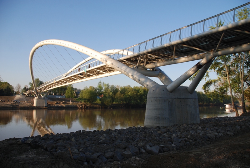 The new bridge for cyclists and pedestrians over the River Tisza in Szolnok, Hungary 