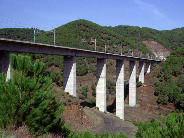 Viadukte im Abschnitt Adamuz-Villanueva 