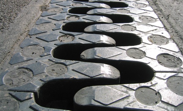 Skid resistant surface due to a machined diamond tread pattern 