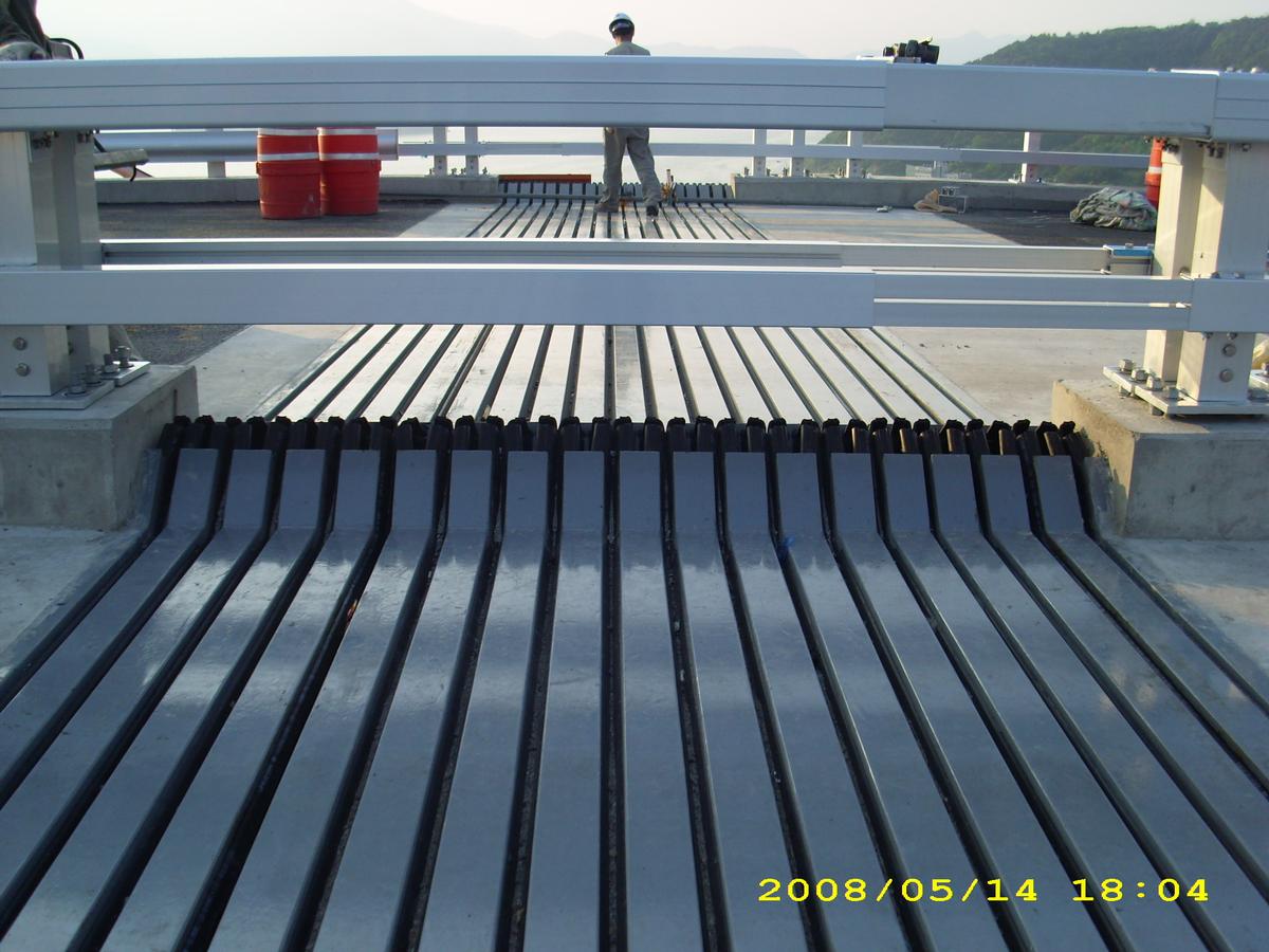 Machang Bridge TENSA®MODULAR Type LR 